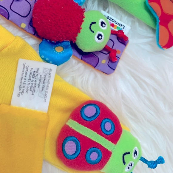 Baby 4 Piece Gardenbug Wrist & Foot Rattle Set by Lamaze - Like New - Picture 6 of 6